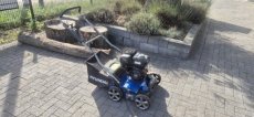 Hyundai verticuteermachine 57061. 2295